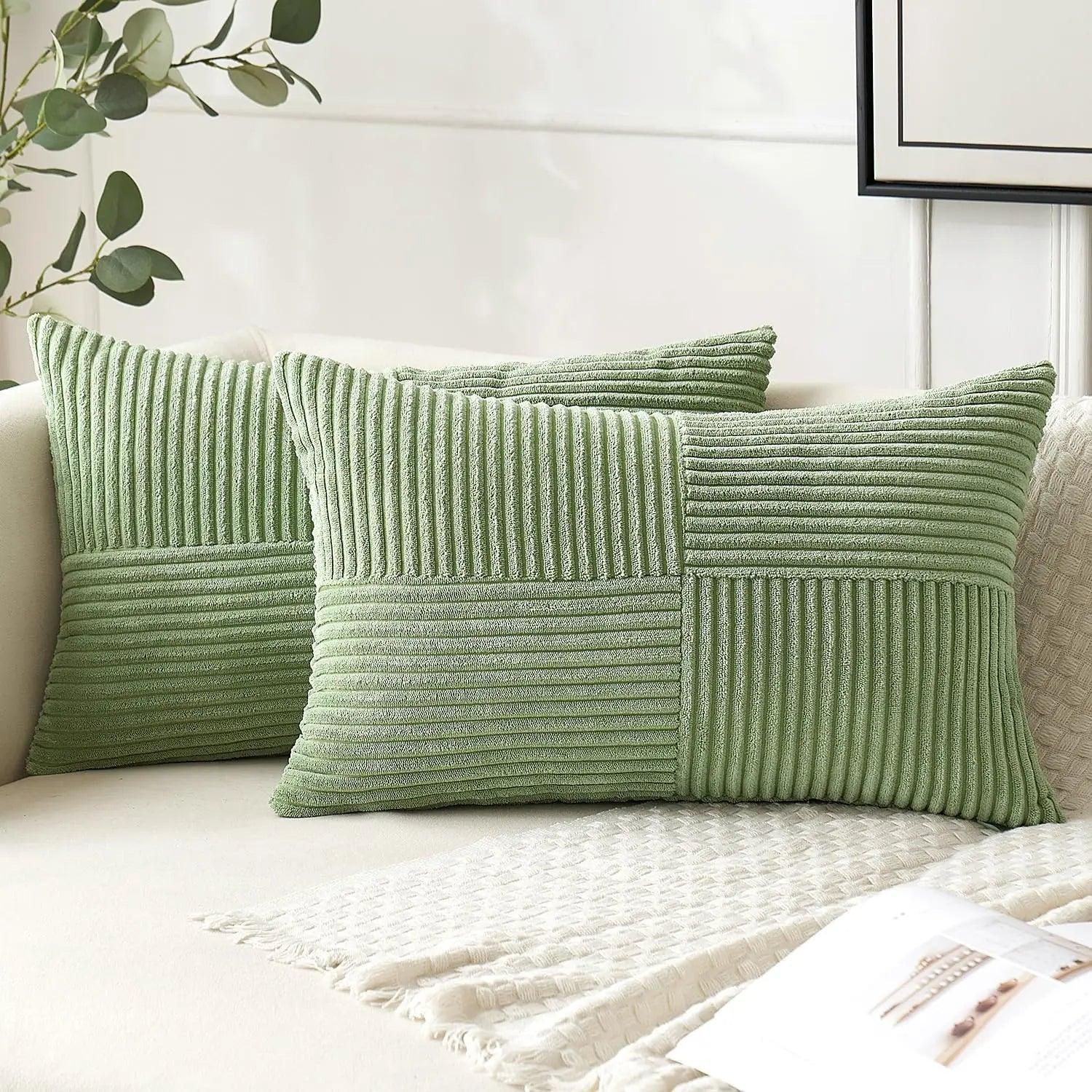 Capa de Almofada Texturizada Corduroy com Listras-0025-OutletMup-Verde-30x50cm-OutletMup